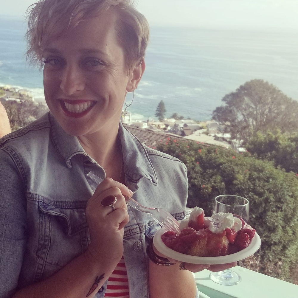 Meet your Posher, Danielle